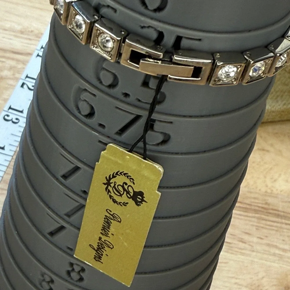 Premier‎ Designs Sophistication Watch Silver Tone Crystal Link NOT TESTED